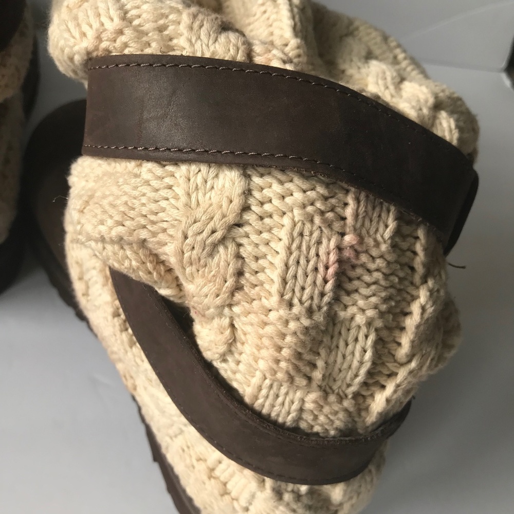 Ugg Australia Cassidee Buckle Cable Knit Boots 7 - Picture 10 of 10